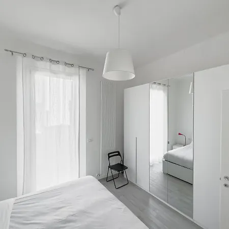 Realkasa Mura Del Borgo Di San Pietro ボローニャ