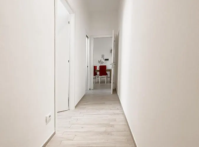 Realkasa Mura Del Borgo Di San Pietro