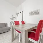 Apartment Realkasa Mura Del Borgo Di San Pietro